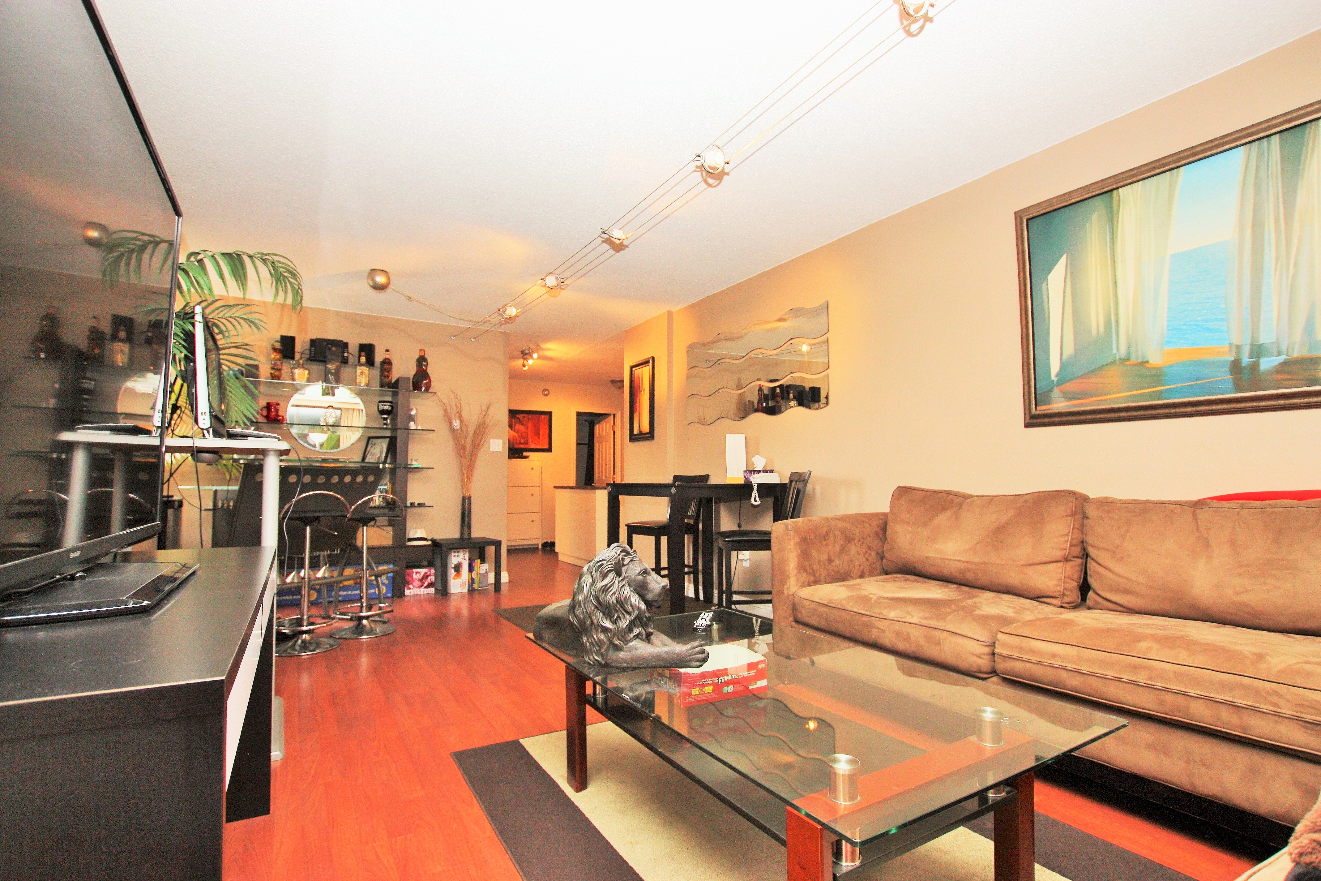 502 3771 BARTLETT COURT, Burnaby, BC