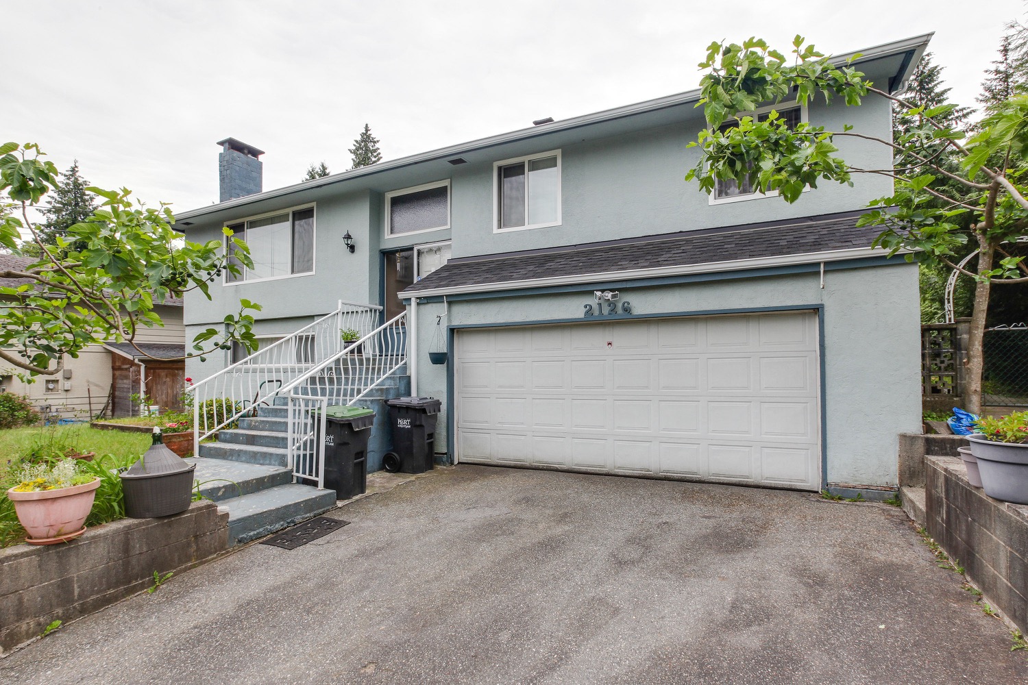 2126 LAMPREY DRIVE, Port Coquitlam, BC Pietro Nardone PREC*